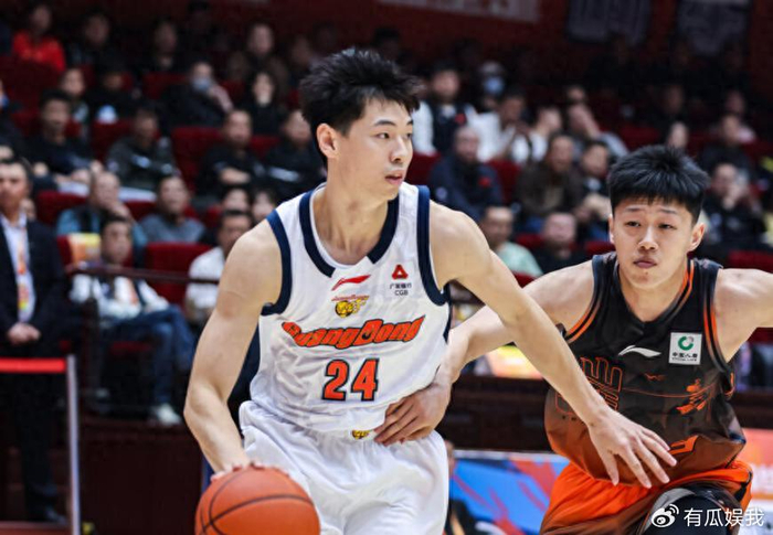 B体育官方入口-CBA积分榜最新排名出炉！广东输球跌至第6：深圳第3辽宁第10|广东队|山东队|季后赛|客场|广东男篮_新浪体育_新浪新闻