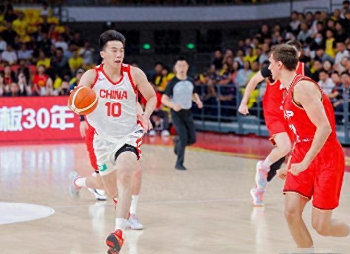 B体育登录入口-被打服！FMP主帅大赞中国男篮一人，并公开招募到FMP俱乐部打球